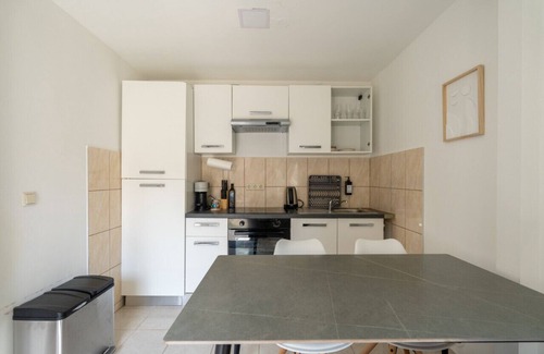 Oberlaa Apartment | Viennese jewel | 45m² | near airport & center | parking & WLAN | for 4 persons