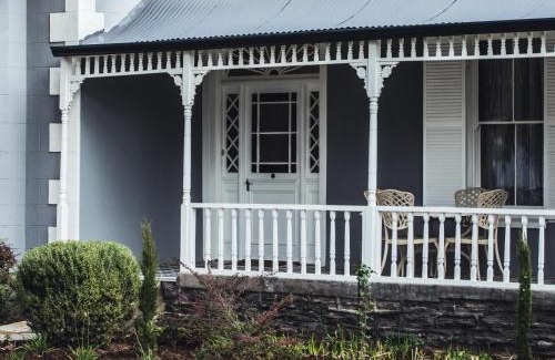 Loxton House | Vier Seisoene Gastehuis