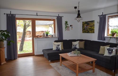 Ainring Apartment | Vier-Zimmer-Wohnung mit Garten zwischen Salzburg und Königssee