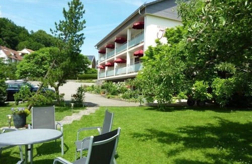 Sigmaringen Apartment | Vierbettzimmer mit Bad Oder Dusche und WC