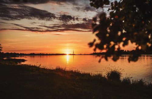 Plavniekkalns Villa | Viesu māja Daugava