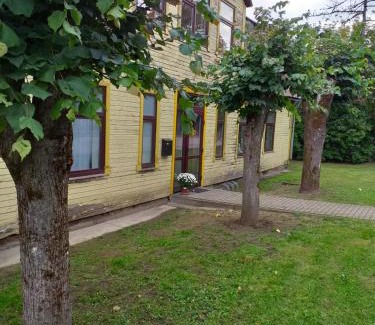 Skrunda House | Viesu māja Stadula