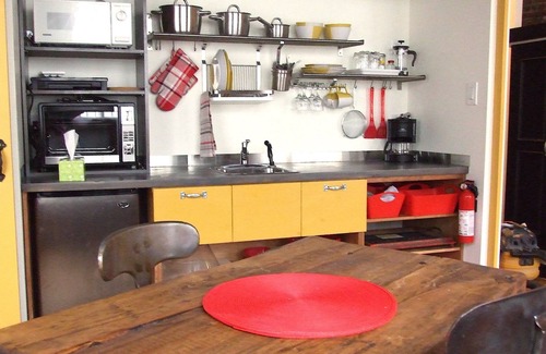 Lower Town Condo | Vieux-Port Loft industriel