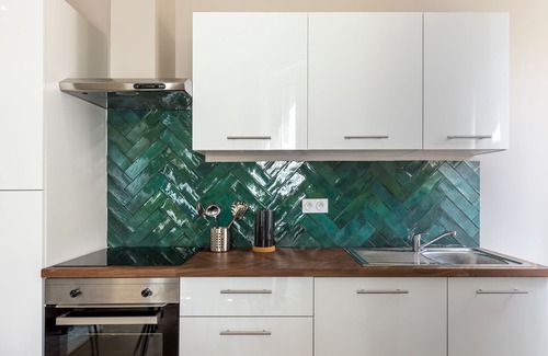 Les Grands Carmes Apartment | Vieux- Port, Panier: Cosy T2 at the foot of Place de Lenche