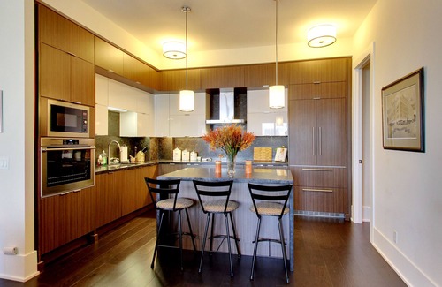 Toronto Entertainment District Condo | View CN Tower/Lake from the Sky!