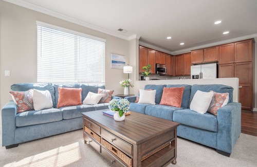 Northwest Reno House | View-Filled Four Bedroom Family Retreat