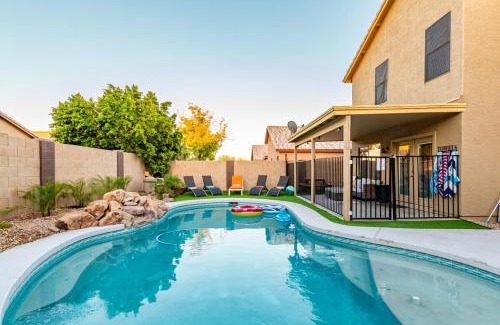 Peoria House | View Fireworks, Restaurants, Westgate,P83,Stadiums