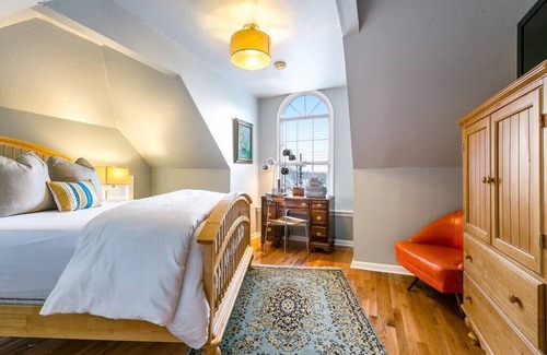 Lower Garden District Bed & Breakfast | View From The Top in Garden District New Orleans