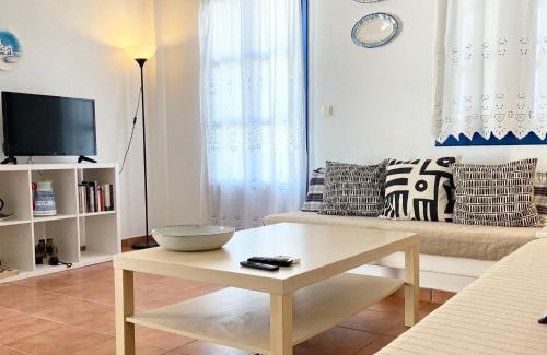 Parasporos House | View House in Paroikia Paros
