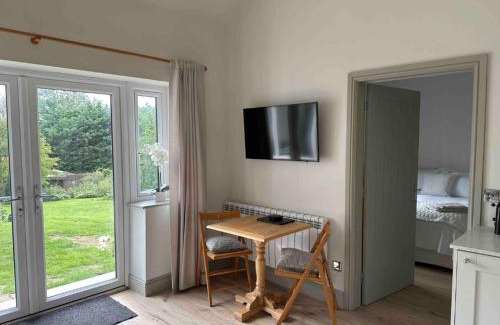 Douglas House | View is a Luxury Cosy 1 bed lodge