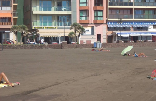 Telde Apartment | View of the Apartment towards the beach