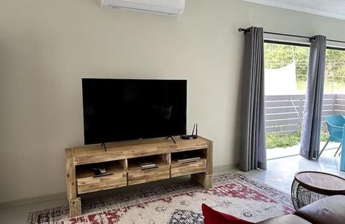 Hoedspruit House | View on The Valley