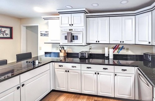 Fairbanks House | View Seekers Refuge S