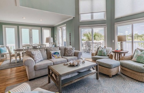 Saint Helena Island House | View the fairways & water all around and a slice of ocean view to boot!