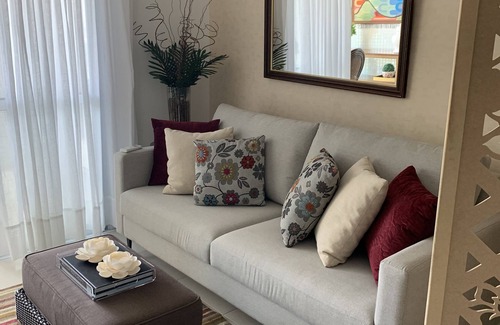 Rio Vermelho Apartment | View to the sea from Rio Vermelho. Infinity pool