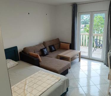 Kamenari Apartment | Viewpoint house