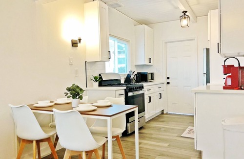 Lemon Grove House | Viewpoint Vista Stay San Diego Pet-Friendly Home