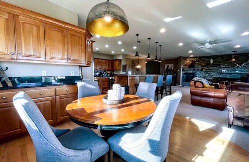 Auburn House | Views-2 Kitchens-2 Laundry Rooms-Game Room-Garage