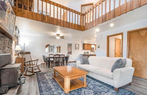 Thayerville House | Views & Brews