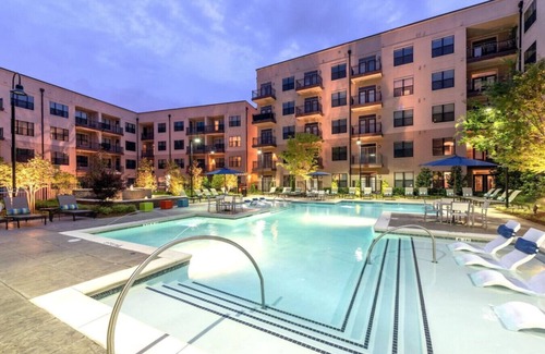 Atlantic Station Area Apartment | Views From West Midtown