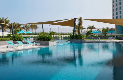 Bay La Sun Apartment | Views Hotel & Residences
