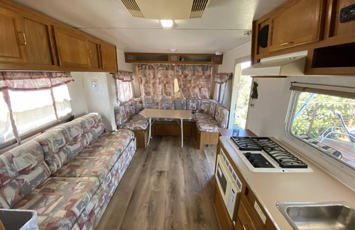 Fallbrook House | Views of vineyards and the Santa Margerita river Weekly and monthly discounts