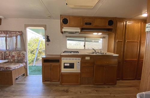 Fallbrook House | Views of vineyards and the Santa Margerita river Weekly and monthly discounts