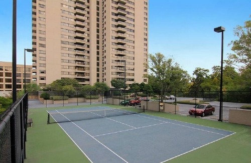 River Oaks Apartment | Views over Memorial Park