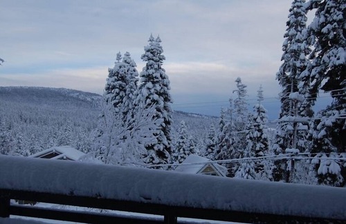Comstock Acres House | Views, Pet Friendly, Walk to Tahoe City and Trails