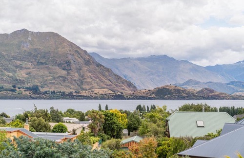 Wanaka House | Views, Space, Comfort, The Perfect Holiday Treat
