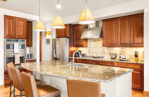 Rendezvous House | Views, Trails, Hot Tub & Fire Pit, 10 min to Skiing at WP Resort