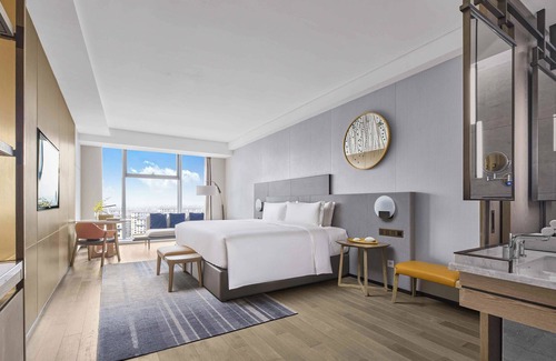 Yuhang District Hotel | Vignette Collection Hangzhou Huaxia Center Hotel by IHG
