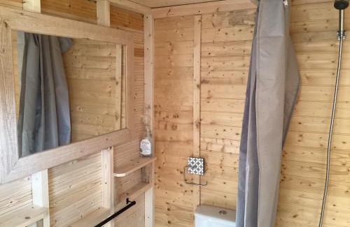 Fairseat Bed & Breakfast | Vigo Retreat cabin 1