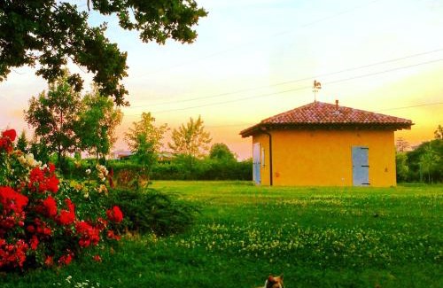 Budrio House | VIGORSO 41 COUNTRY HOUSE