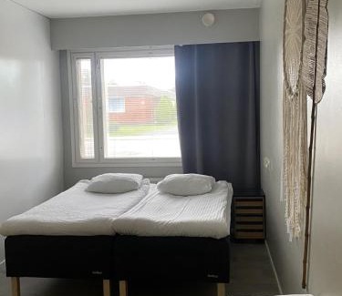 Sievi Apartment | Viihtyisä esteetön saunallinen asunto entisellä paloasemalla