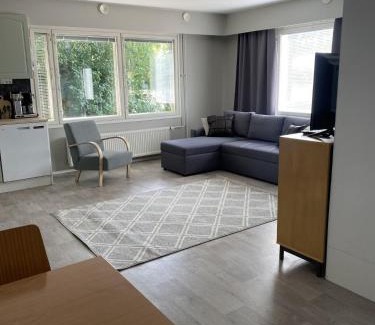 Sievi Apartment | Viihtyisä esteetön saunallinen asunto entisellä paloasemalla