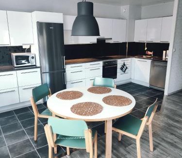 Maenttae-Vilppula Apartment | Viihtyisä kahden makuuhuoneen huoneisto Mäntässä