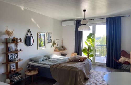 Jarvenpaa Apartment | Viihtyisä yksiö, parkkipaikka, ilmastointi, wifi, Aino Areena 300m