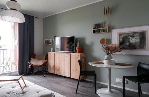 Jarvenpaa Apartment | Viihtyisä yksiö, parkkipaikka, ilmastointi, wifi, Aino Areena 300m