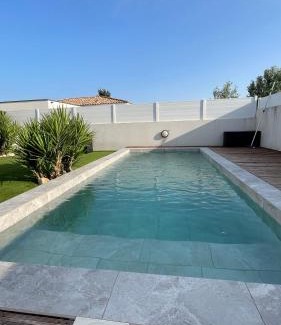 Calvisson Villa | VIILA SUD Piscine