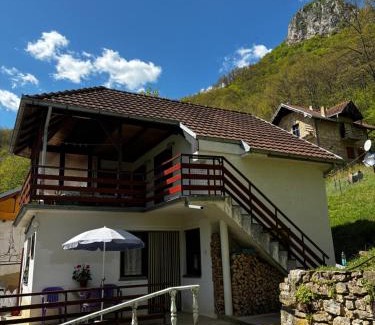 Central Serbia House | Vikendica Nada