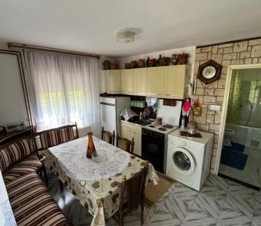 Central Serbia House | Vikendica Nada