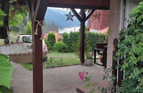 Bajina Basta House | Vikendica udaljena na 5 minuta od Zaovinskog jezera u prelepom delu planine Tare