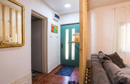 Babe House | Vikendica WoodNook Kosmaj - Šumski kutak