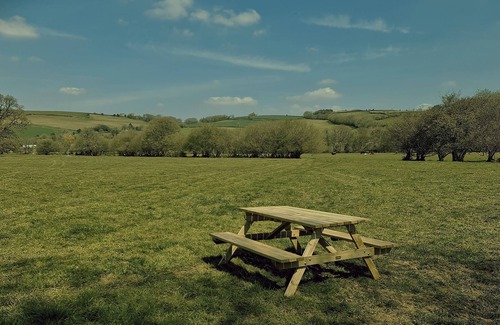 Umberleigh Cabin | Viking Sleeping Barrel