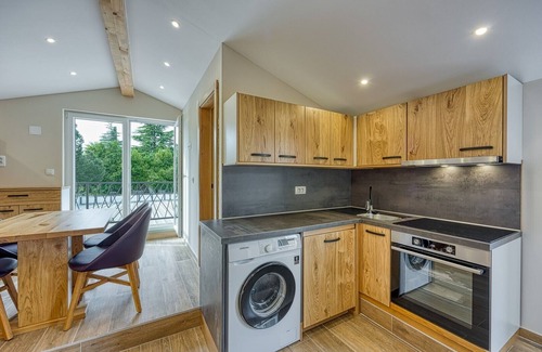 Katoro Apartment | Viktor Katoro/Studio Apartment C4 in Katoro
