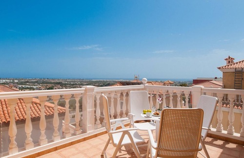 Sonnenland Villa | Villa Comoda | Sonnenland | Spacious Luxury | Private Heated Pool