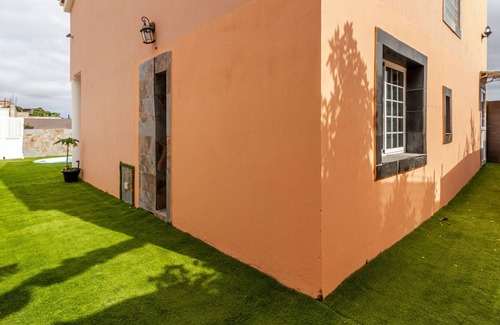 Las Palmas de Gran Canaria Villa | VILLA SAMPEREZ GROUND FLOOR: + Pool + Garden + Barbecue + 2 Bedrooms + 6Pax