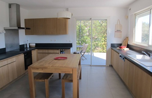 Pinarellu Villa | Villa 6 to 12 pers, swimming pool, 3mn walk to beaches, restaurants & water activities