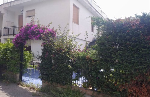 Paestum Villa | Villa close to the sea with terrace and free parking